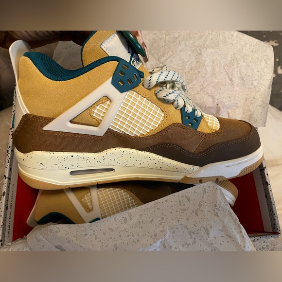 Multicolored Jordan 4’s - Picture 3 of 7
